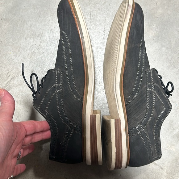 Unlisted Jimmie Lace Up Wing Tip shoe / size 8 / Box 25-3 - Picture 3 of 8